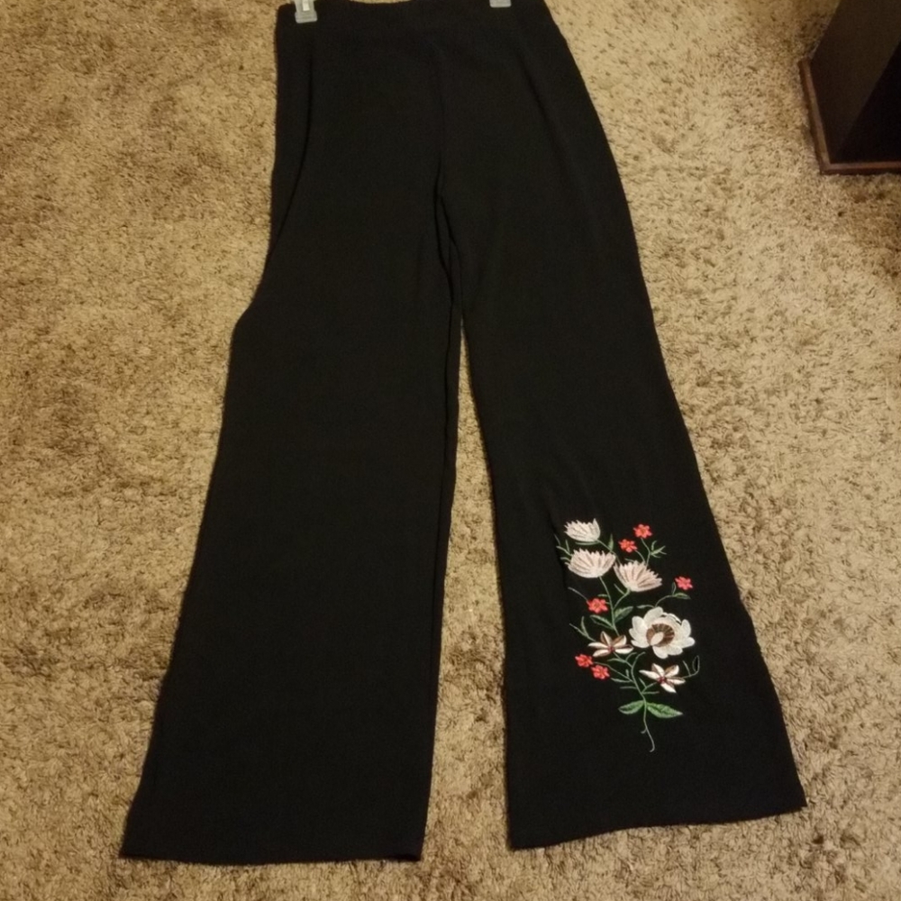 Wide leg pants